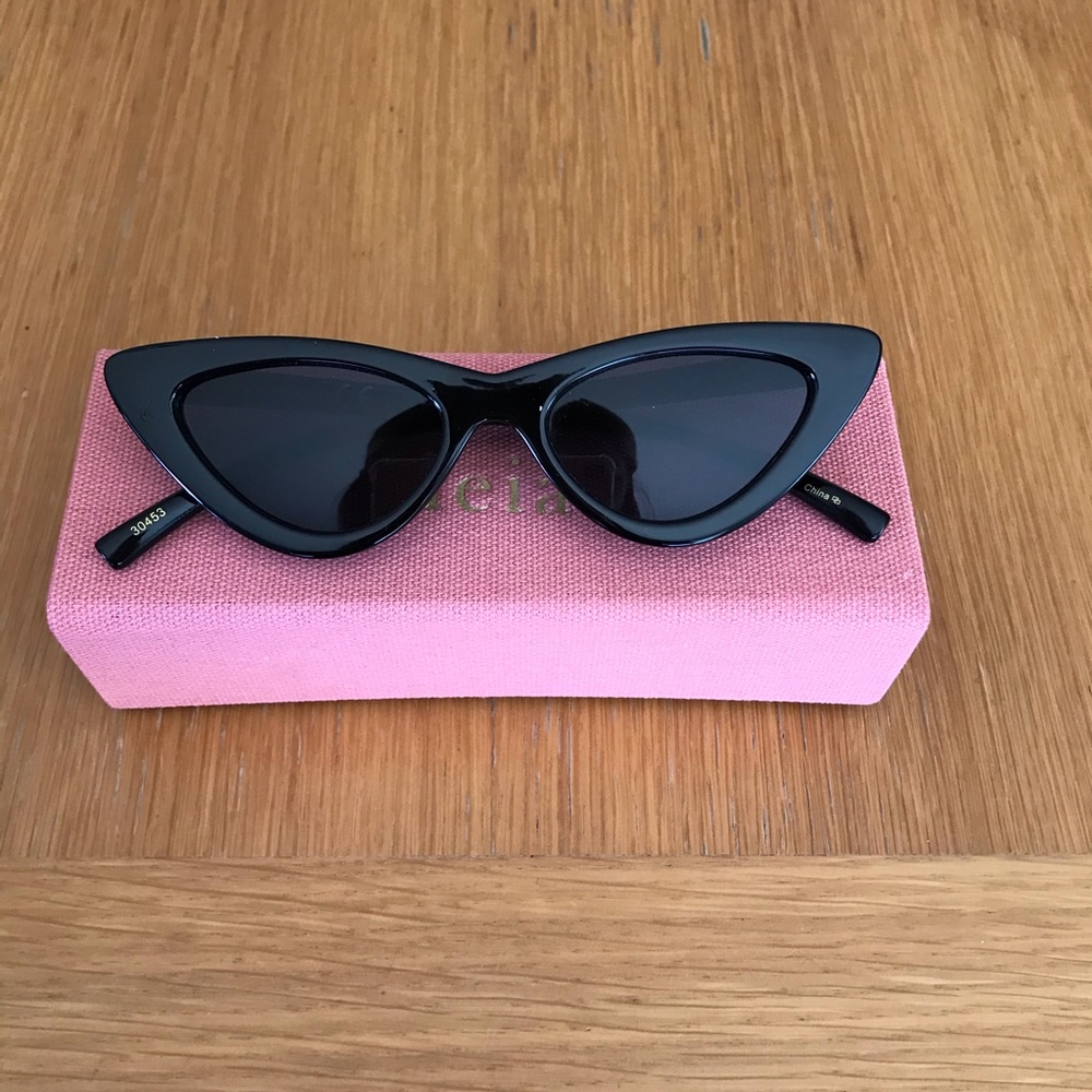 Black cat eye sunglasses